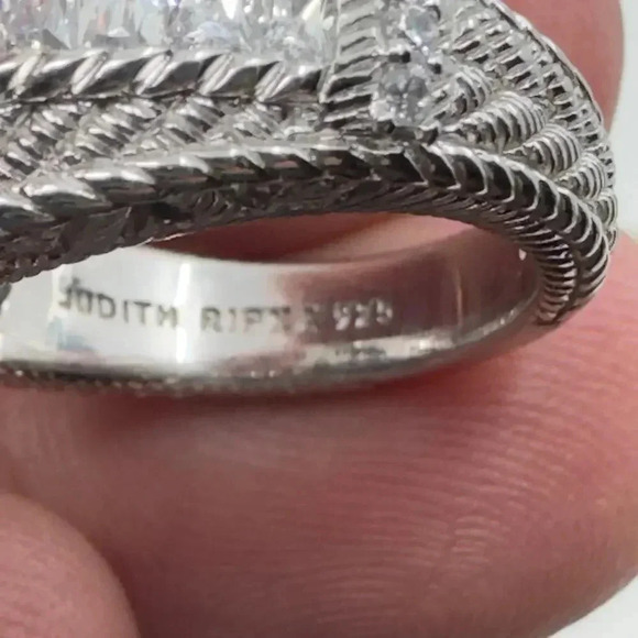 NEW Judith Ripka Ring Sterling Silver 925 Faceted Purple Amethyst Silver 6.75mm - Picture 8 of 8